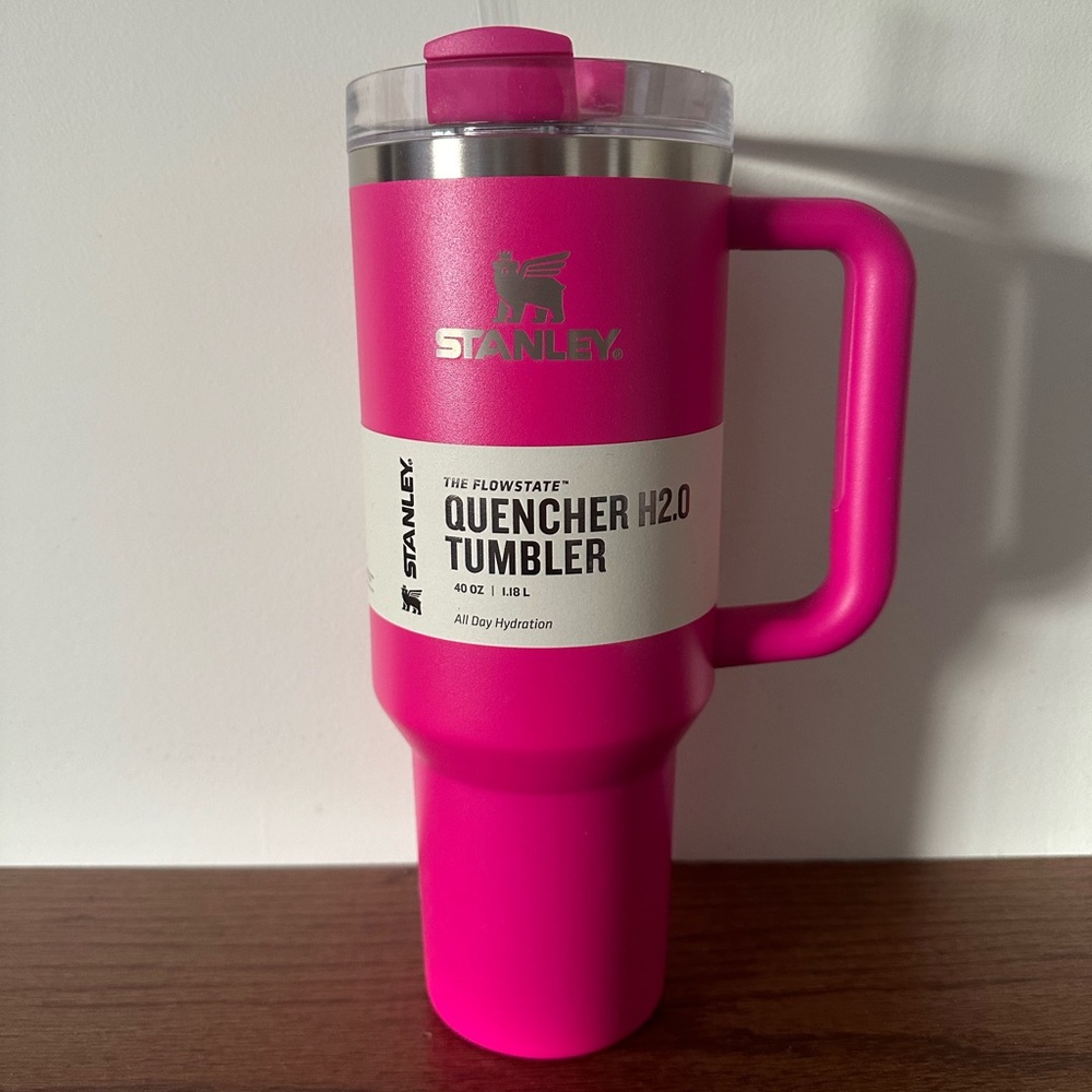 Stanley Quencher H2.0 40 oz. Tumbler *Camelia Pink*